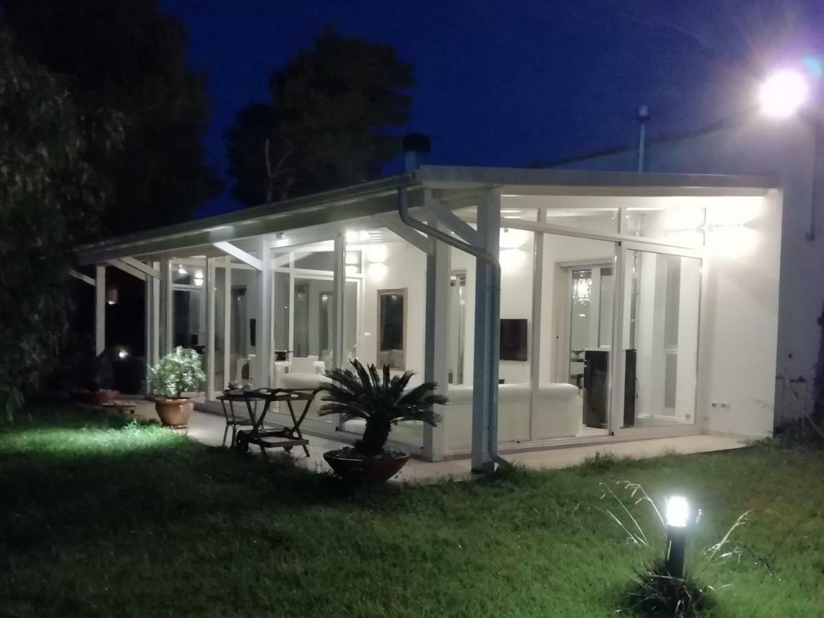 Вилла La Dimora Dei Gelsi Castri di Lecce Экстерьер фото